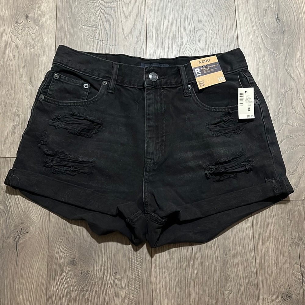 Aeropostale black real original denim mom shorts Size 10. 3.25” New with tags